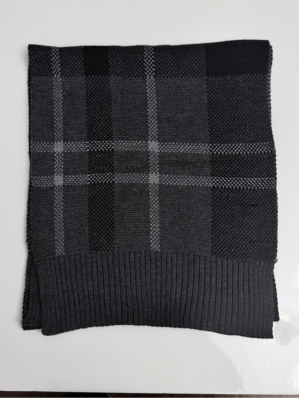 Banana Republic Men's Black Grey Plaid Merino Wool Blend Scarf